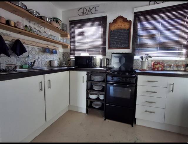 3 BEDROOM HOUSE FOR SALE IN LAMPIESBAAI